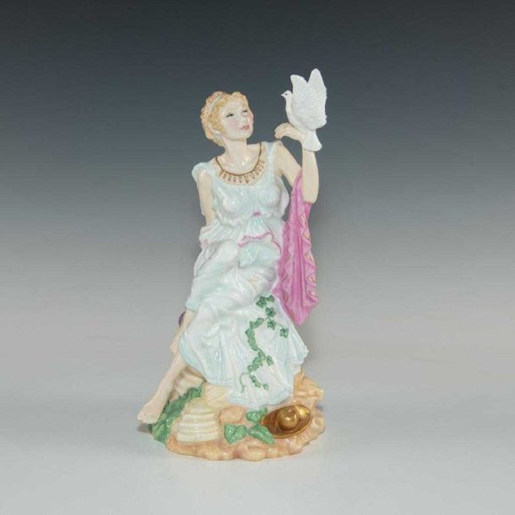 Women in History Royal Doulton Helen of Troy Porcelain Figurine 9.75"H - Picture 1 of 8